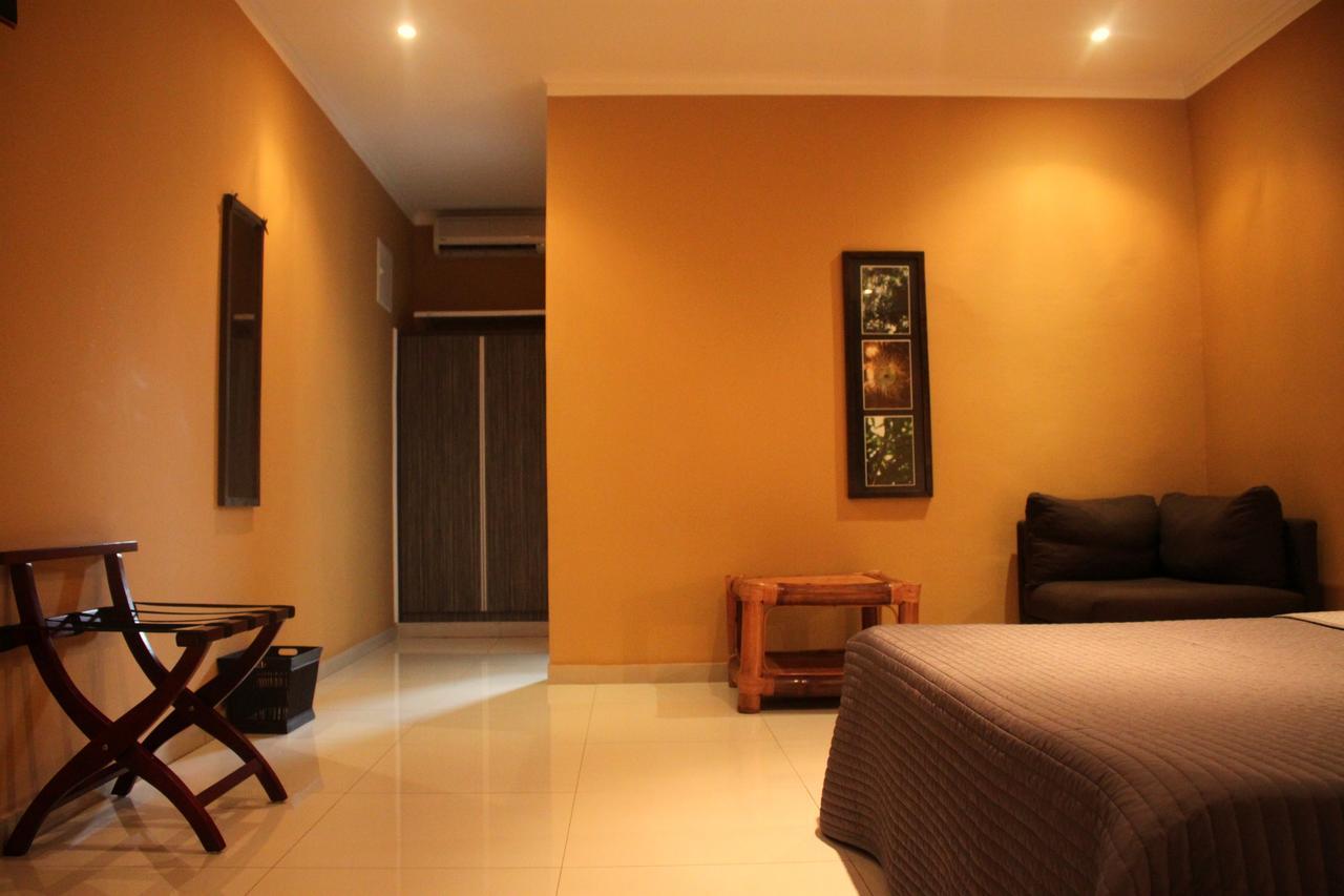 Hotel Chez Jimmy Port-Gentil Εξωτερικό φωτογραφία